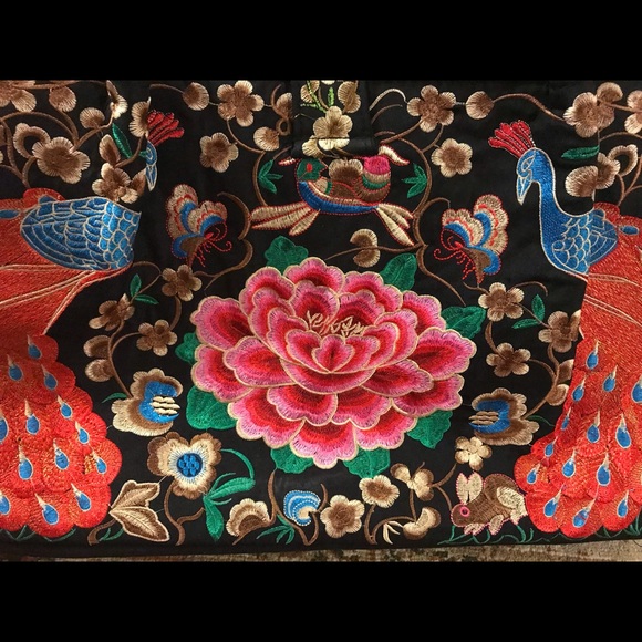 Large Embroidered handbag - Picture 6 of 8